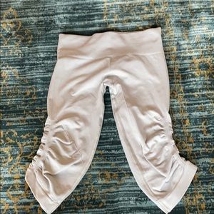 Lululemon ebb to flow grey crop leggings
